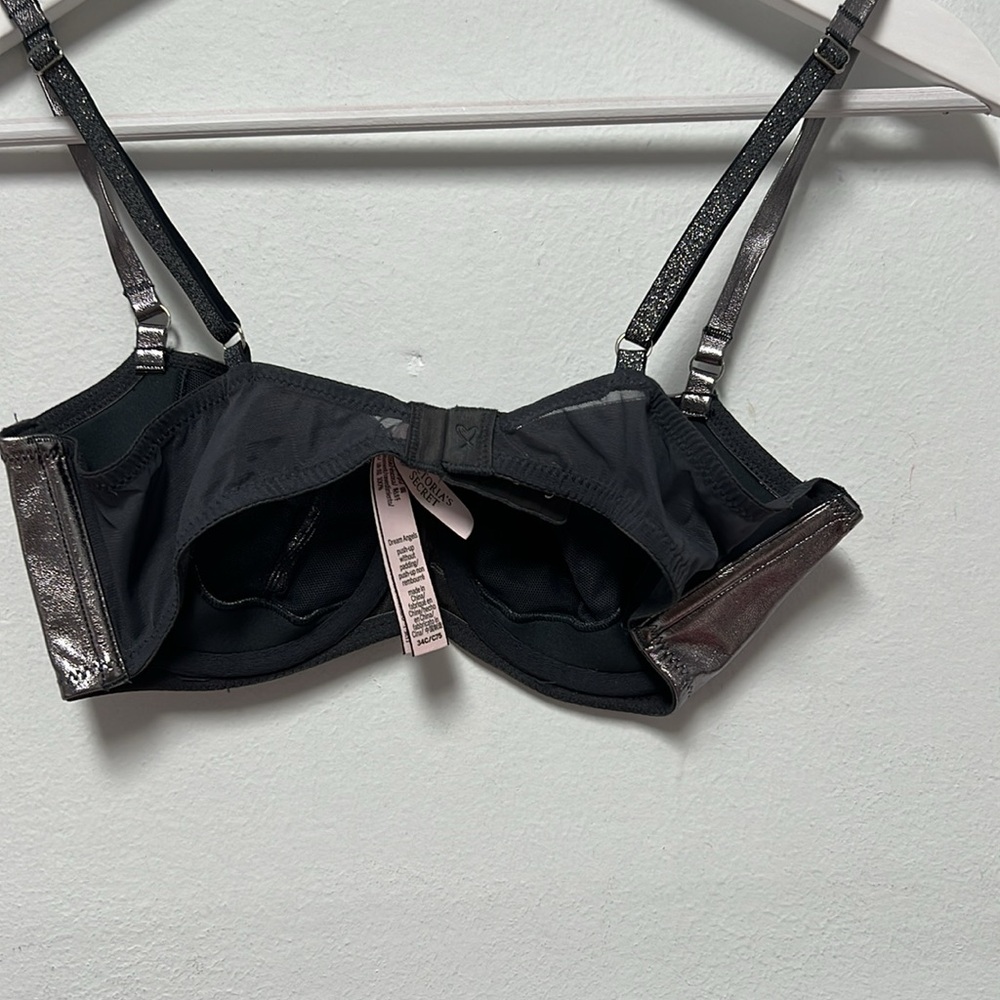 VICTORIA SECRET DREAM ANGEL SILVER LEATHER BRA SIZE 34C - Picture 4 of 6